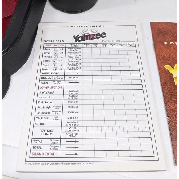 Yahtzee - Deluxe Edition 1997 - 100% Complete and Gently Played - Picture 5 of 10